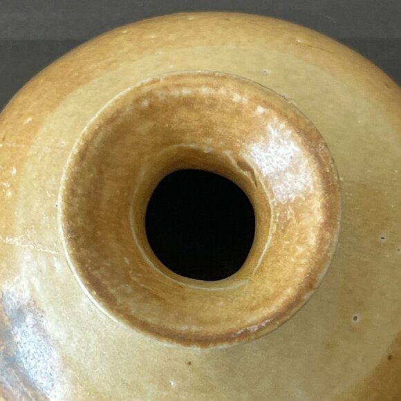 Vintage Flat Earth Pottery Vase With Lizard Design // Michael Schyler - Picture 4 of 7